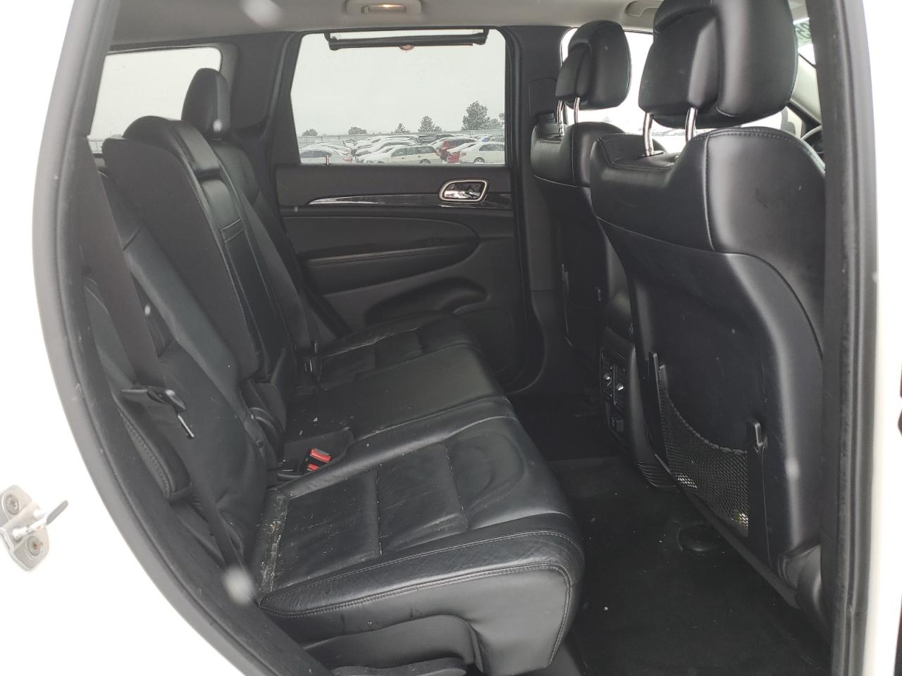 2012 Jeep Grand Cherokee - Image 11
