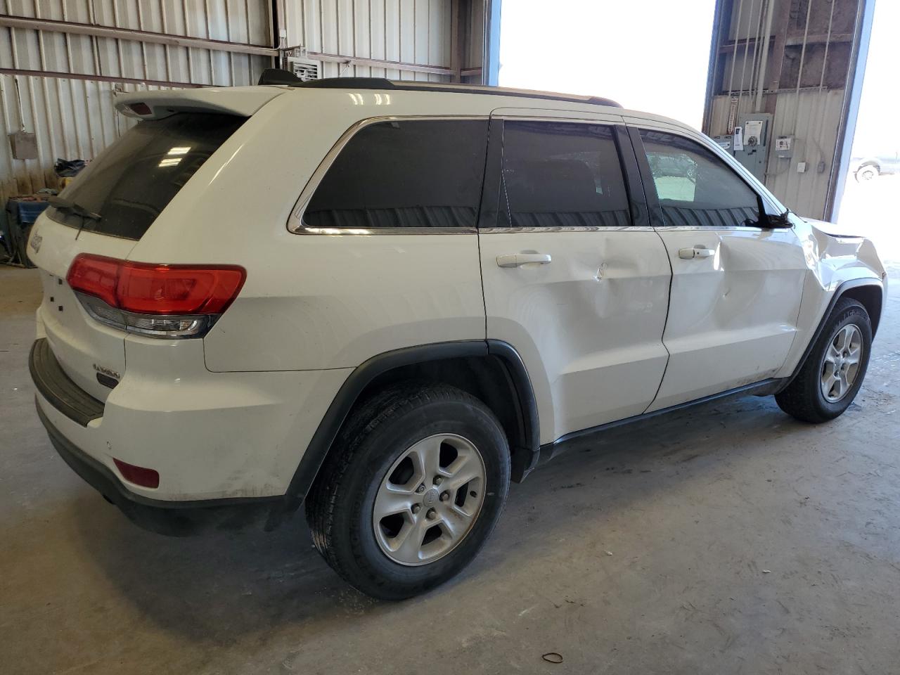 2017 Jeep Grand Cherokee - Image 3