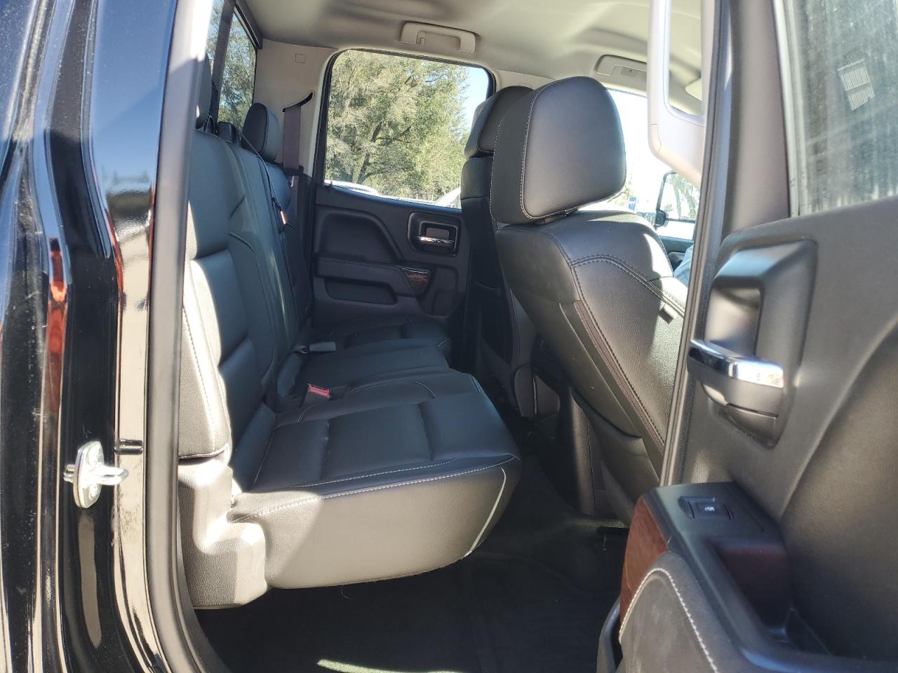 2017 GMC Sierra - Image 10