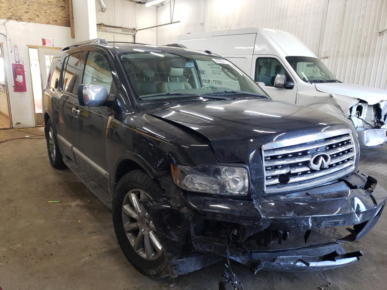 2010 Infiniti QX56 - Image 4