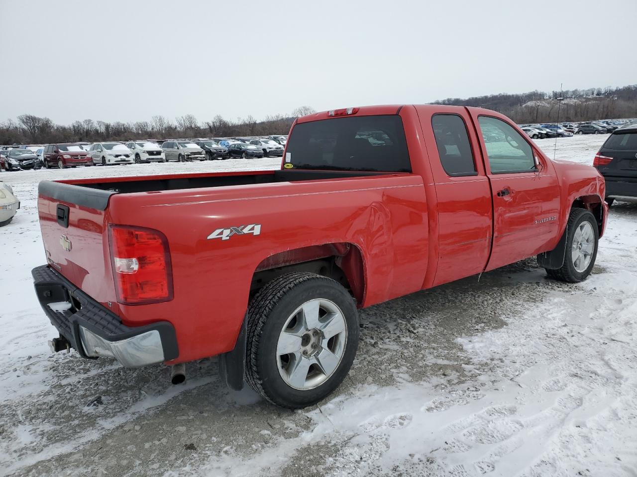 2011 Chevrolet Silverado - Image 3