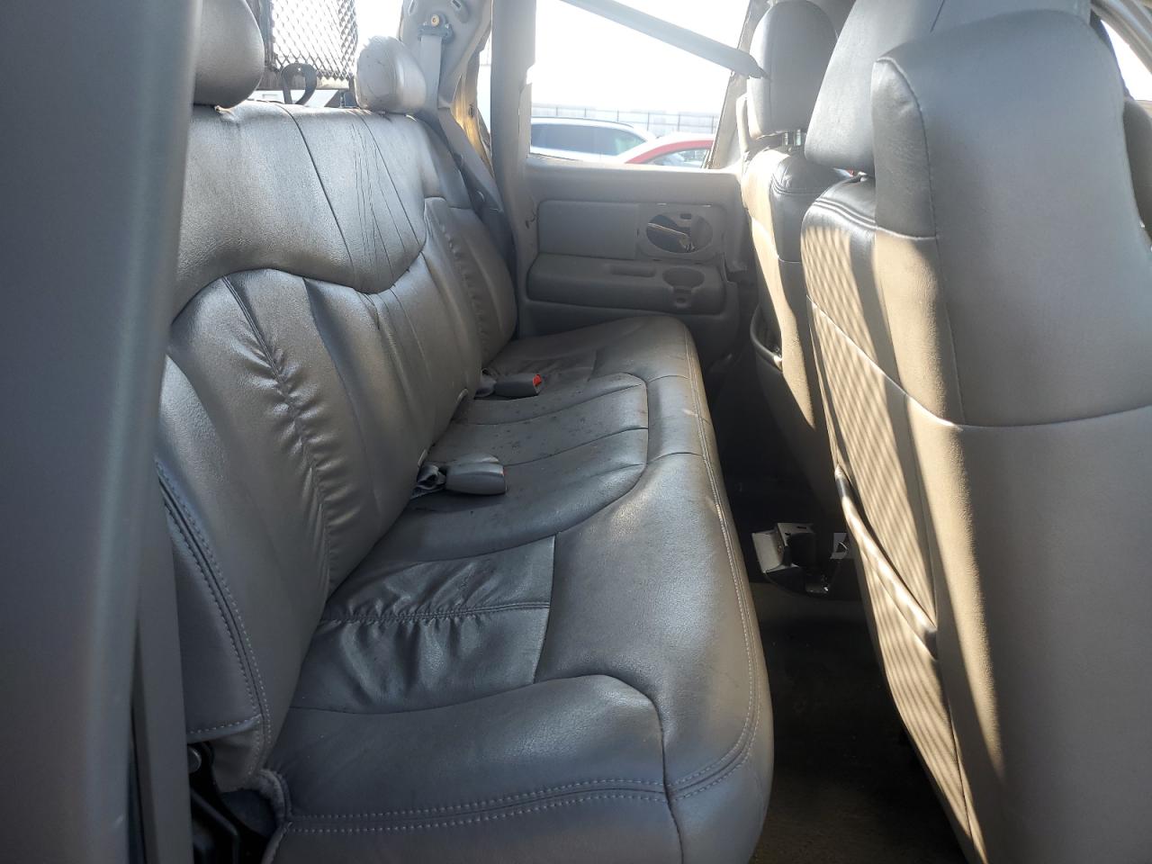2001 Chevrolet Silverado - Image 10