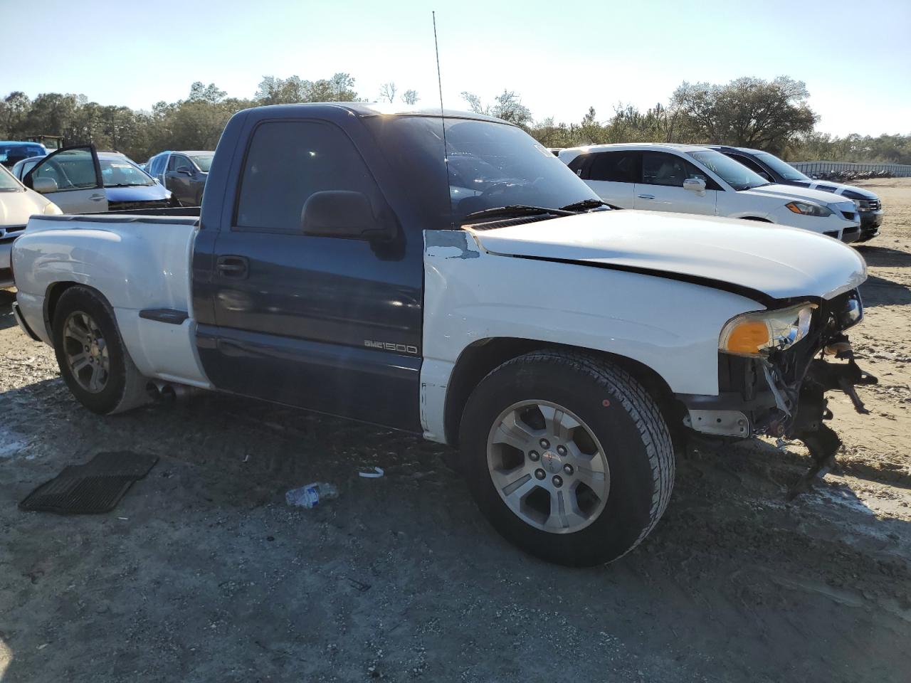 2000 GMC Sierra - Image 4