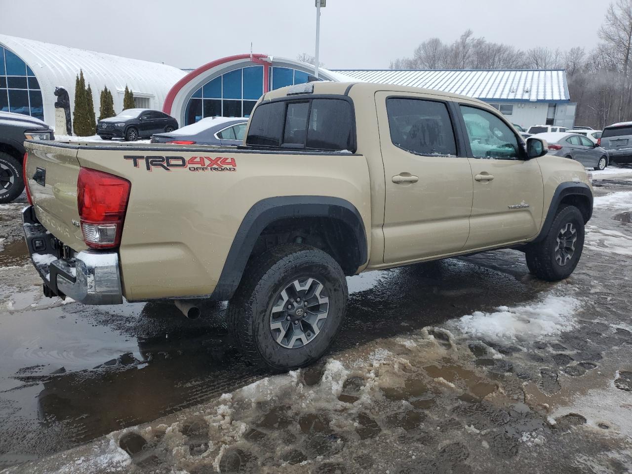 2016 Toyota Tacoma - Image 3