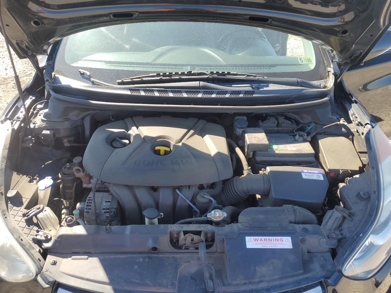 2013 Hyundai Elantra - Image 11