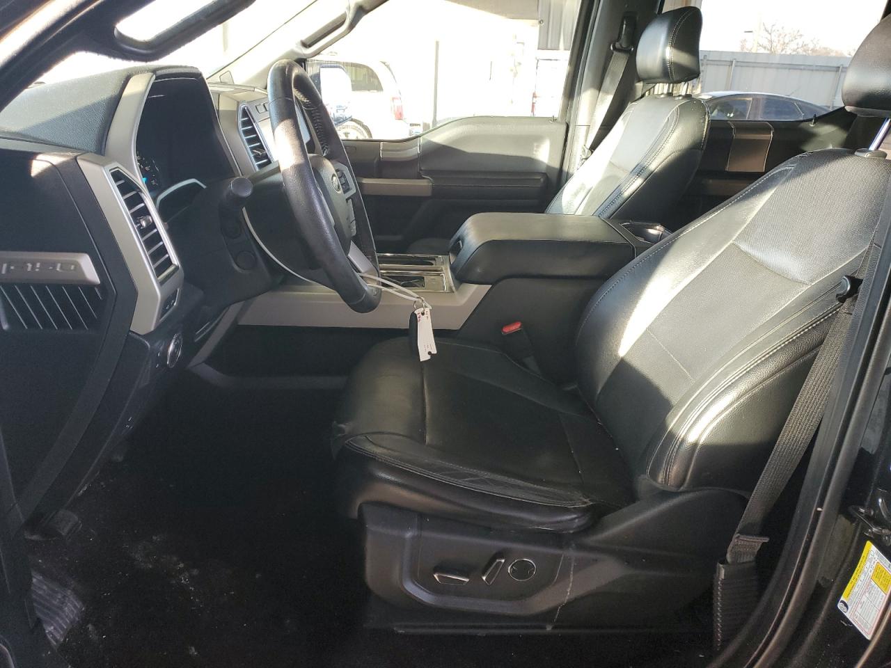 2015 Ford F-150 - Image 7