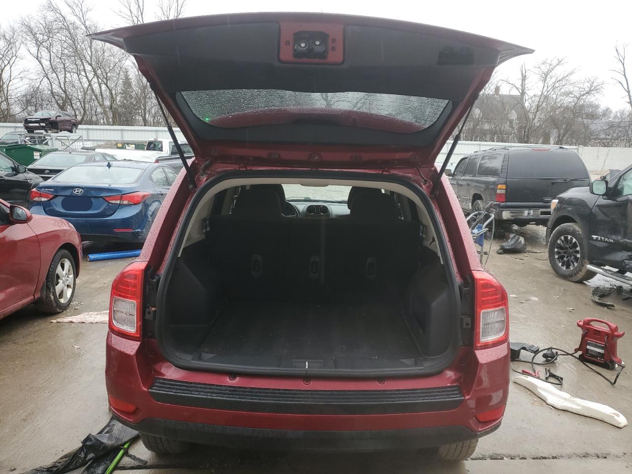2012 Jeep Compass - Image 6