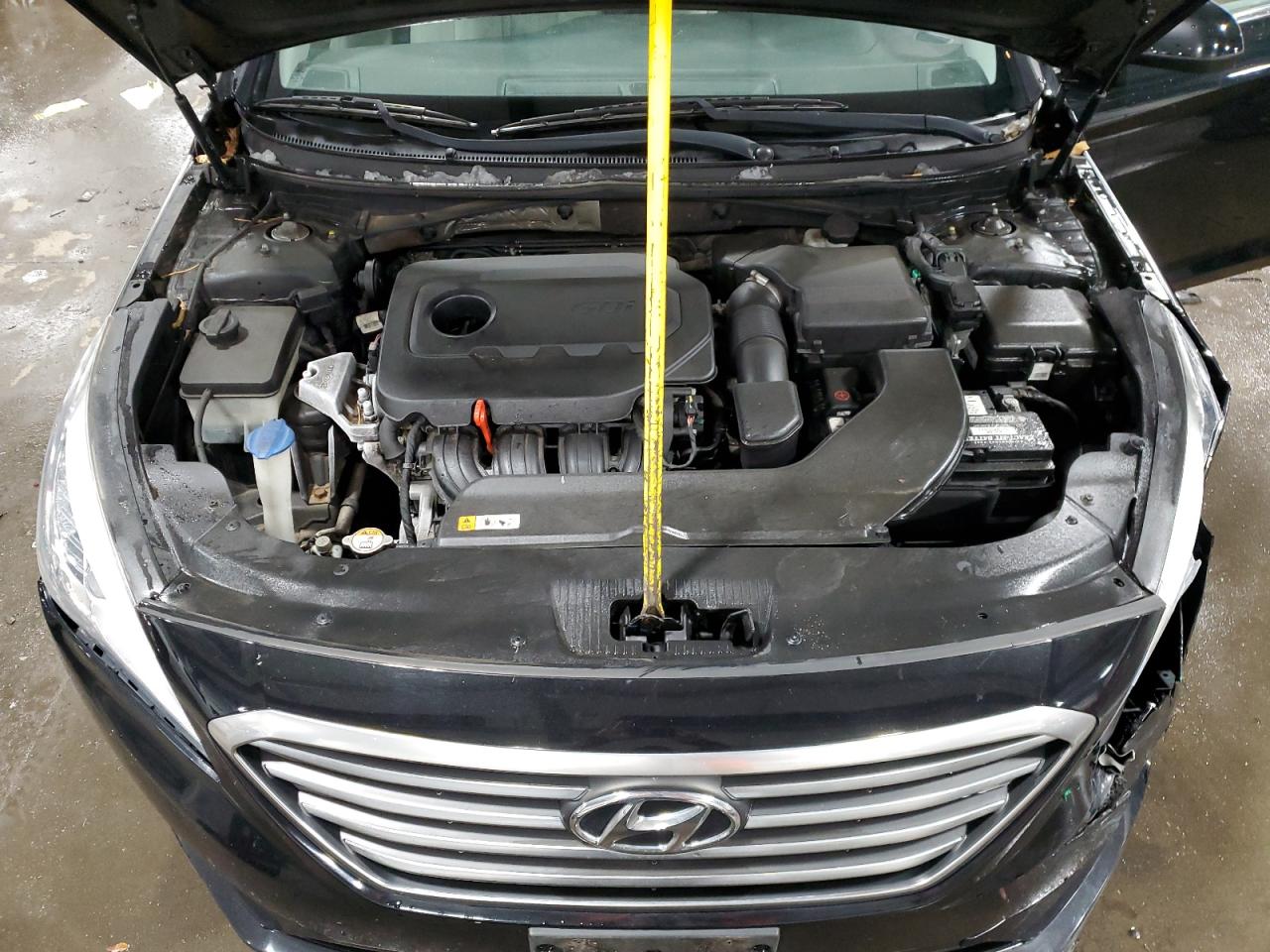 2015 Hyundai Sonata - Image 12