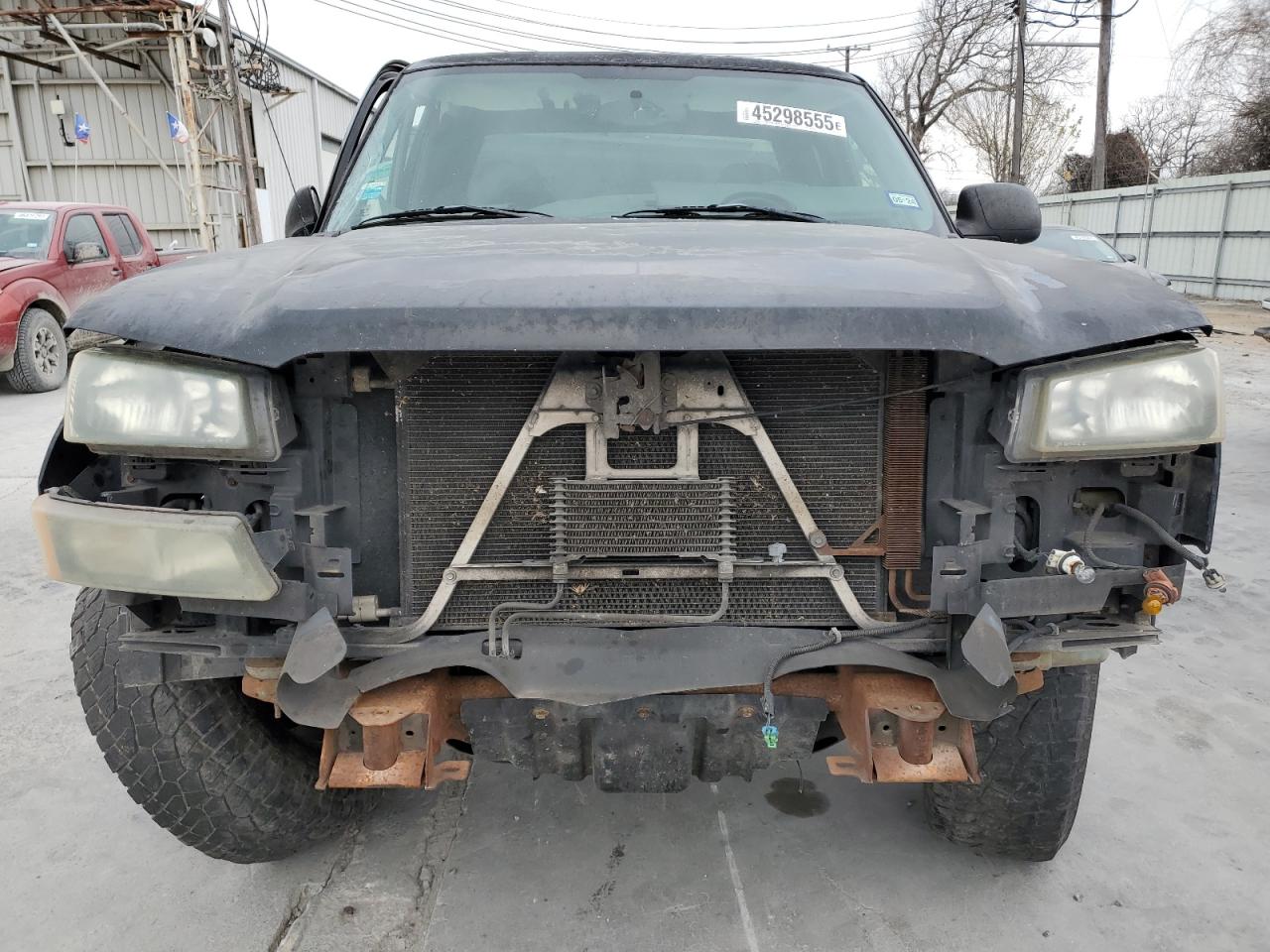 2004 Chevrolet Silverado - Image 5