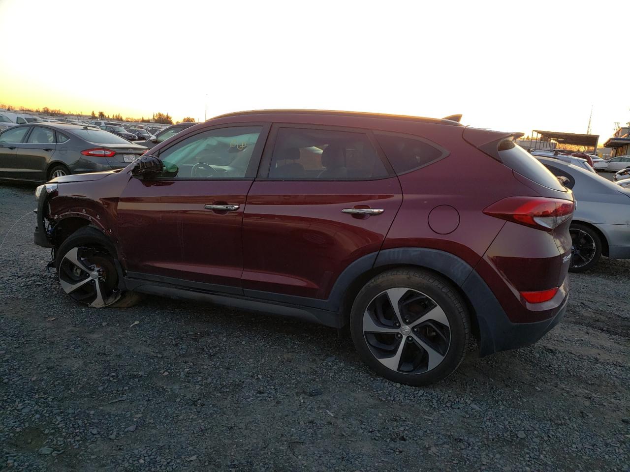 2016 Hyundai Tucson - Image 2