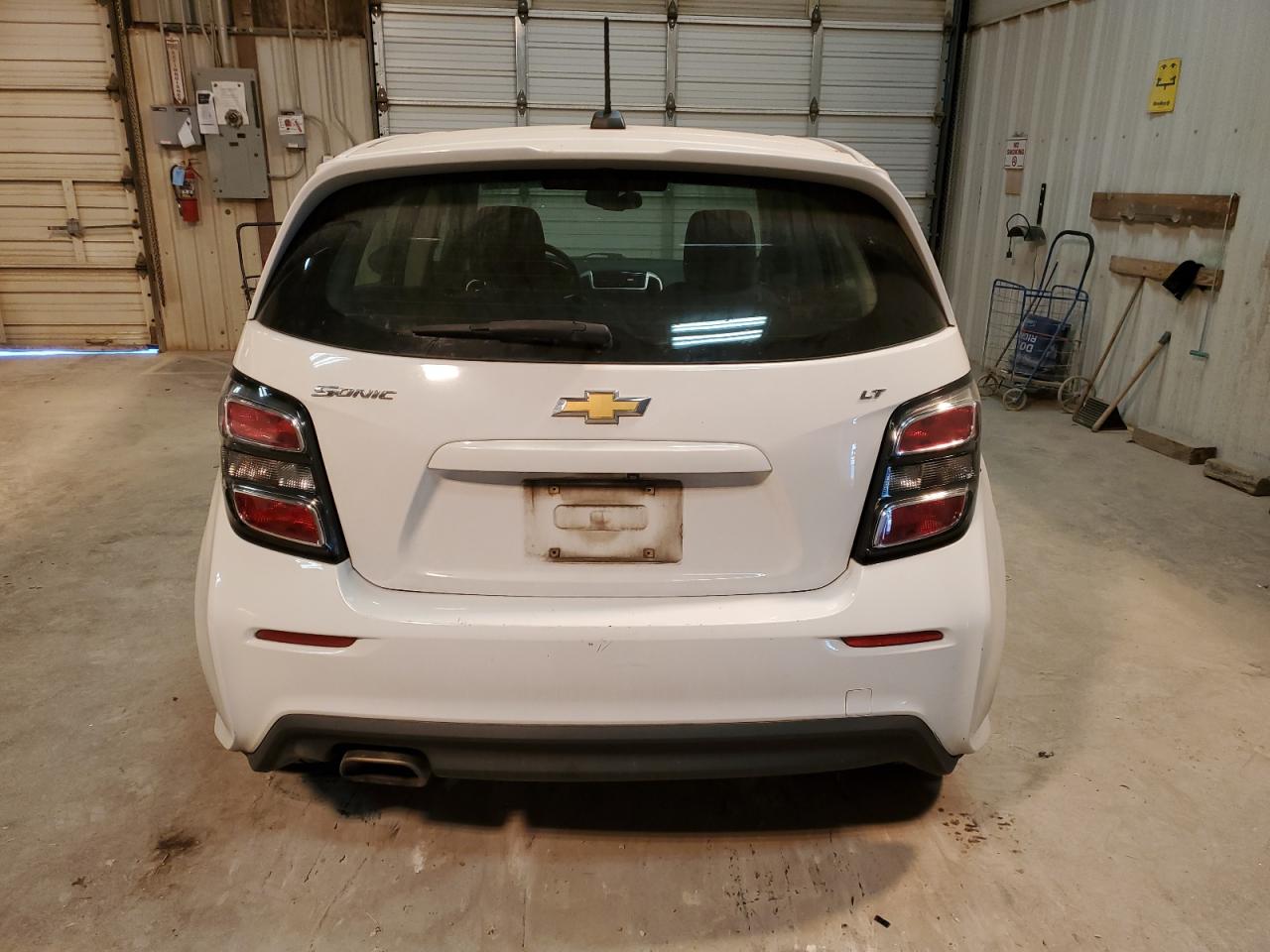 2017 Chevrolet Sonic - Image 6