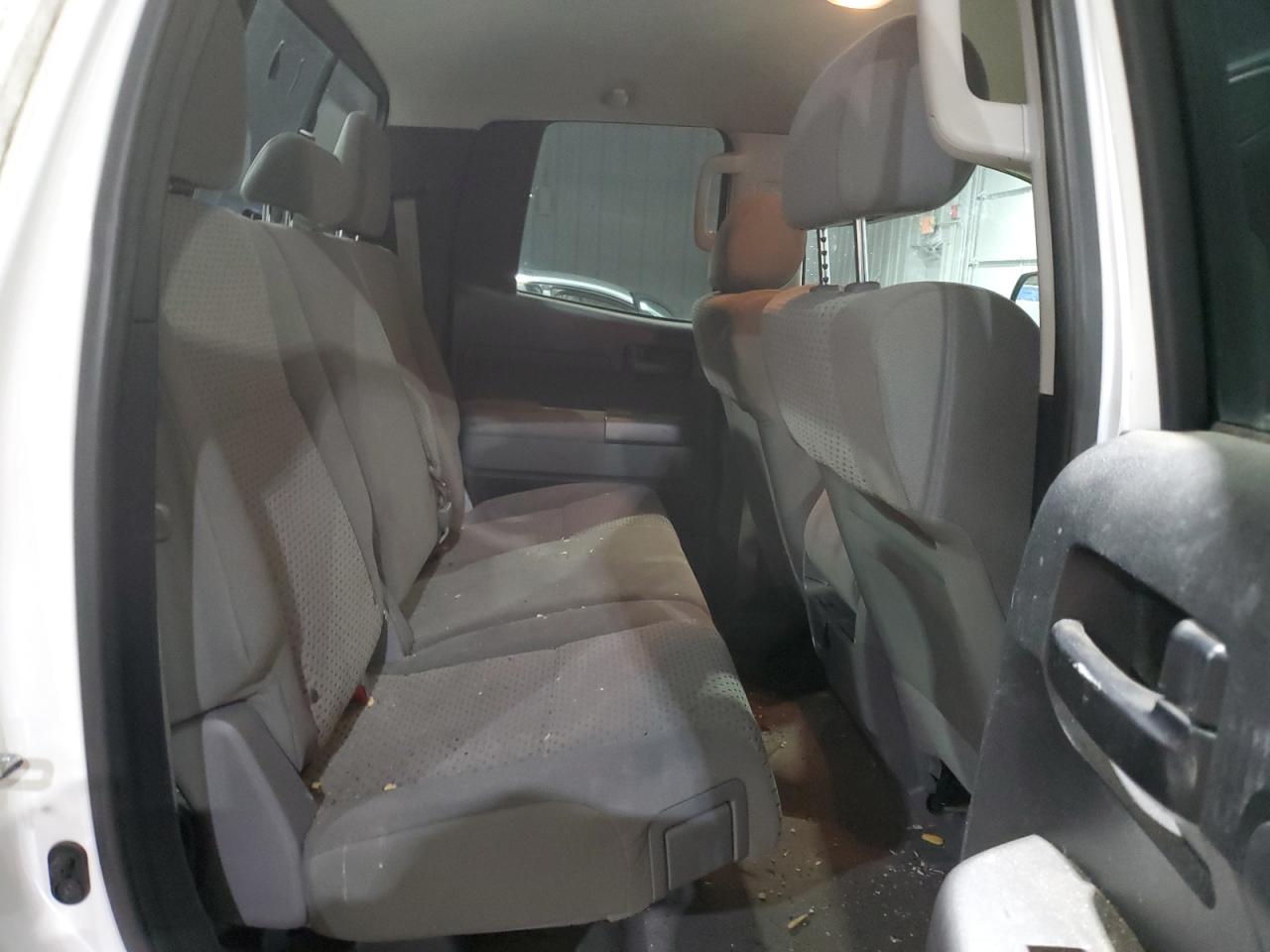 2011 Toyota Tundra - Image 10