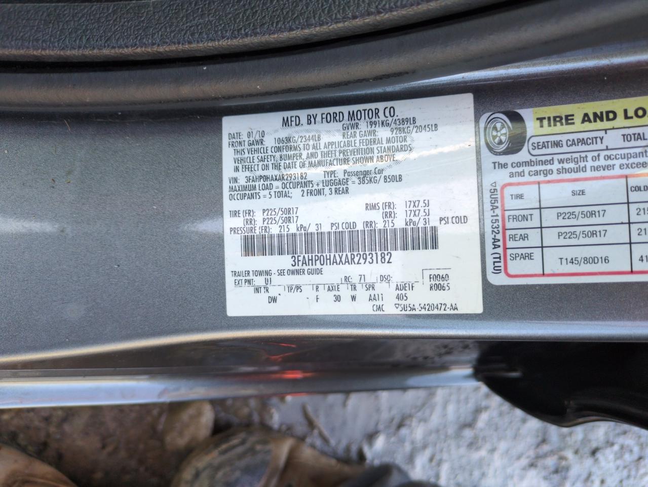 2010 Ford Fusion - Image 12