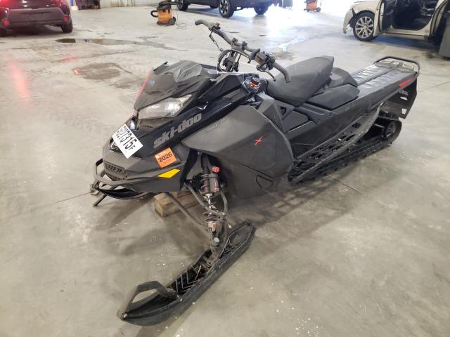 2021 SKIDOO SNOWMOBILE
