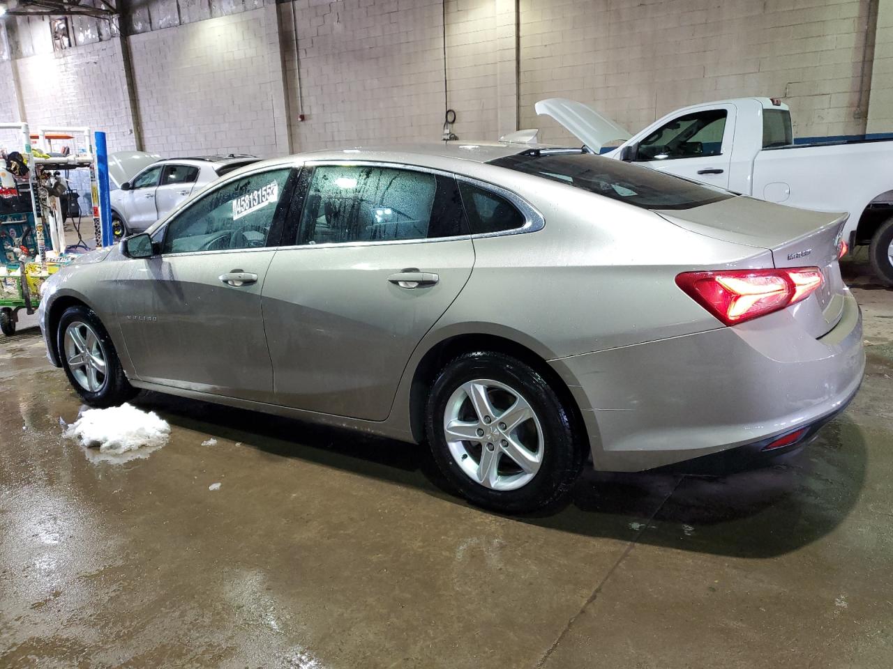 2022 Chevrolet Malibu - Image 2