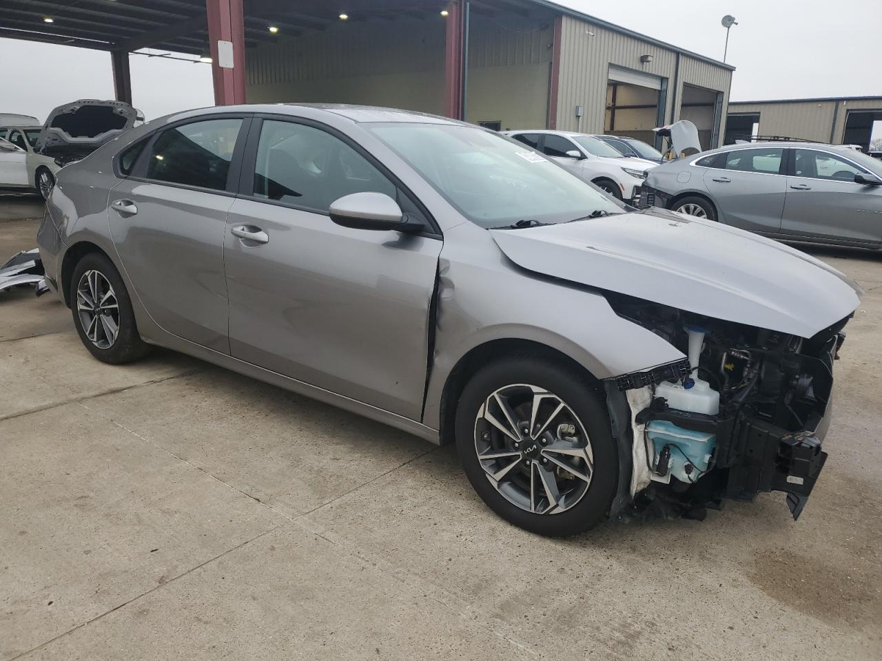 2023 Kia Forte - Image 4