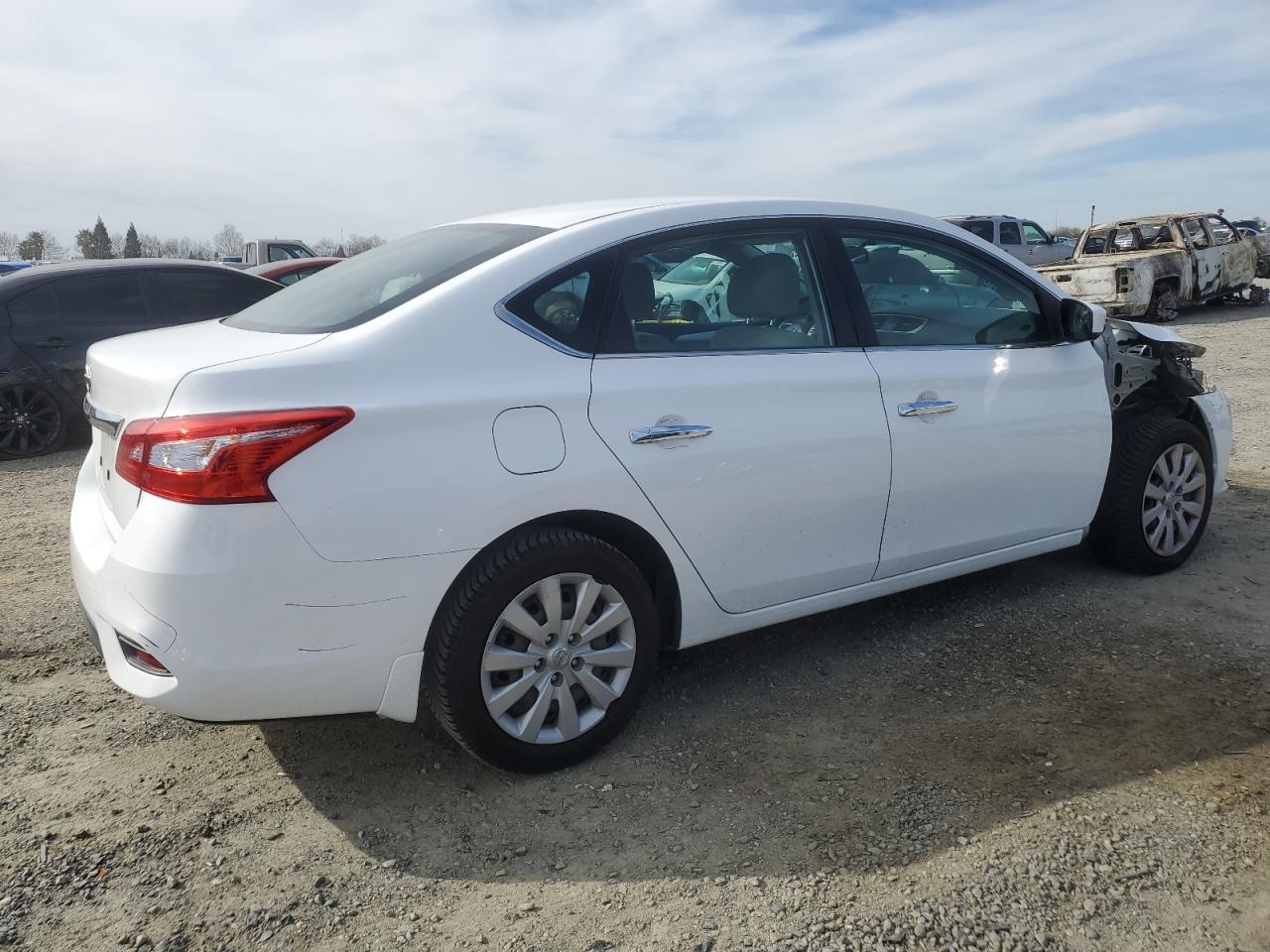 2017 Nissan Sentra - Image 3