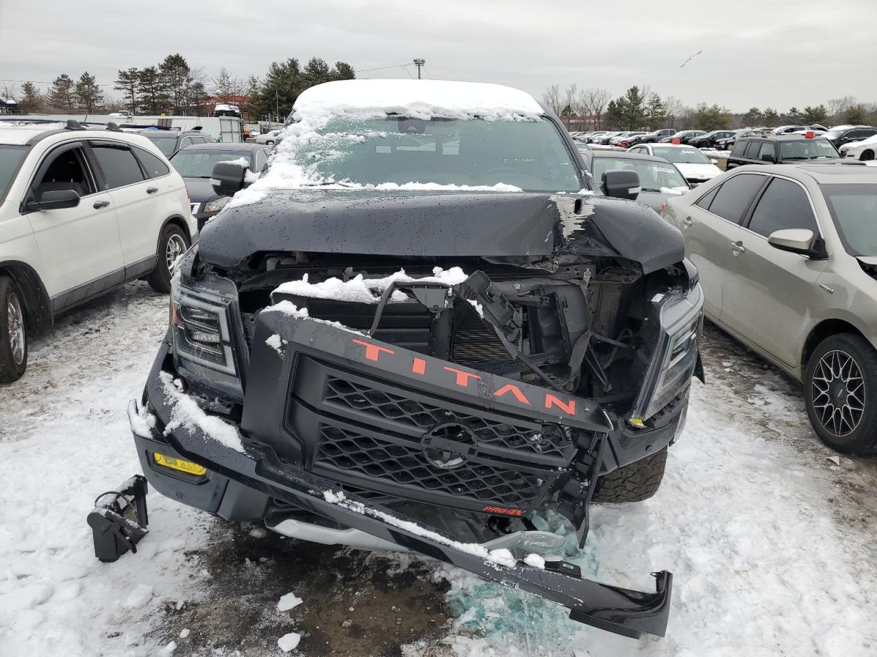 2021 Nissan Titan - Image 5