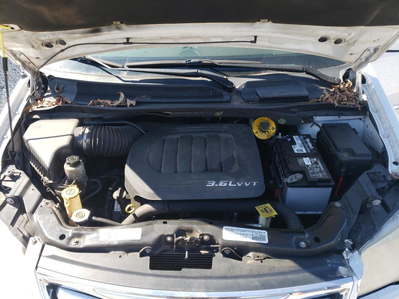 2014 Chrysler Town & Country - Image 12