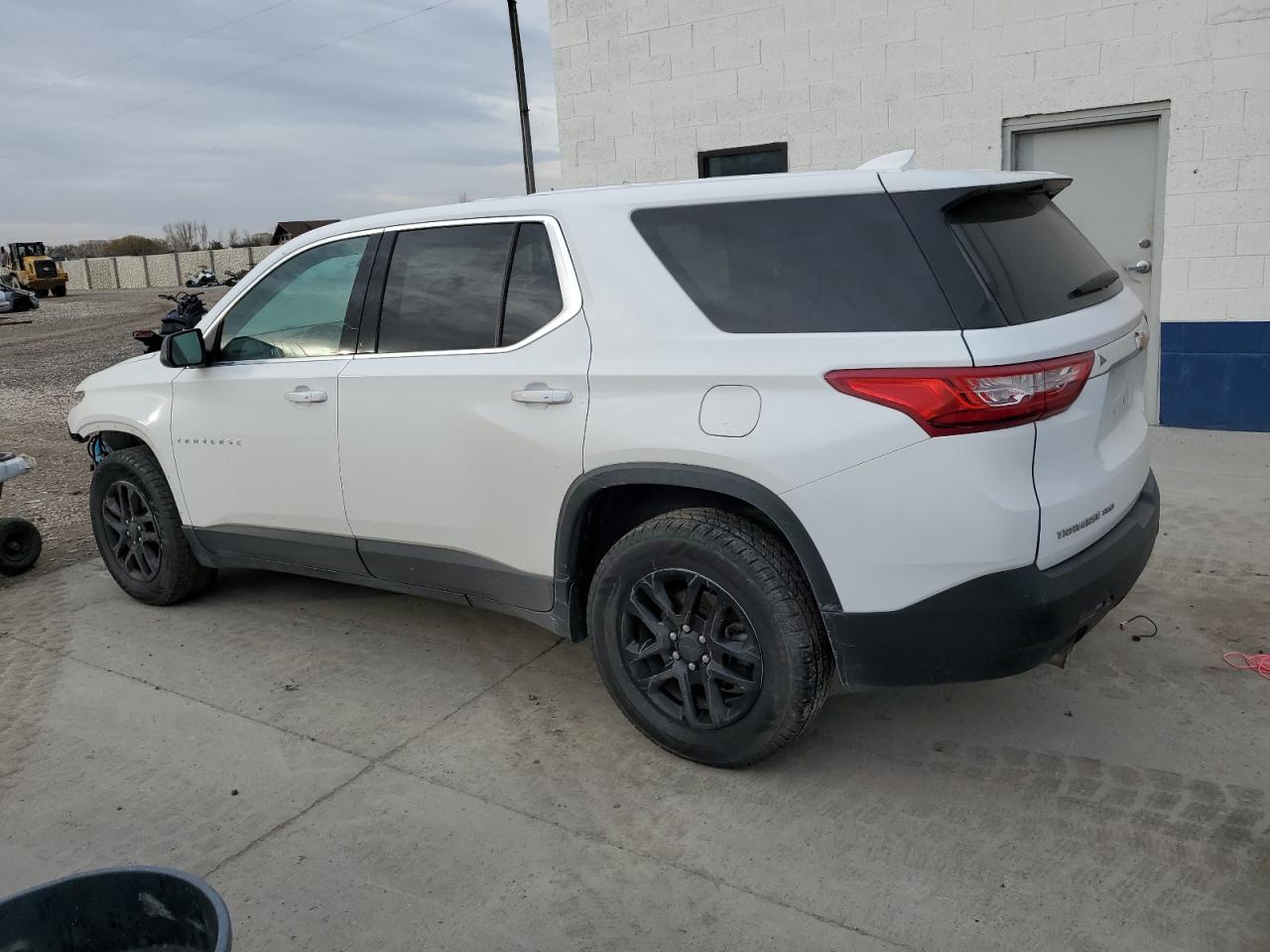 2021 Chevrolet Traverse - Image 2