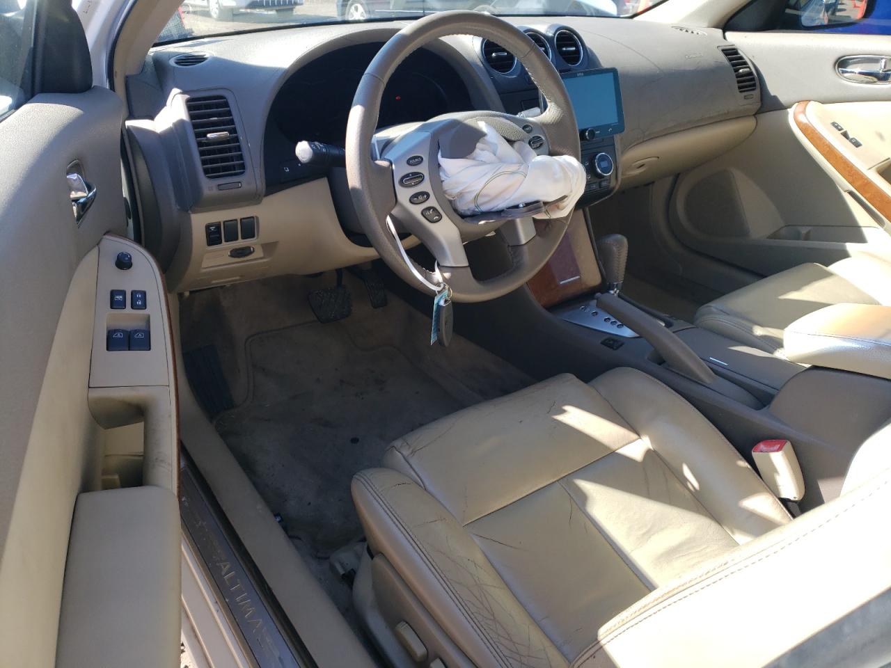 2009 Nissan Altima - Image 8