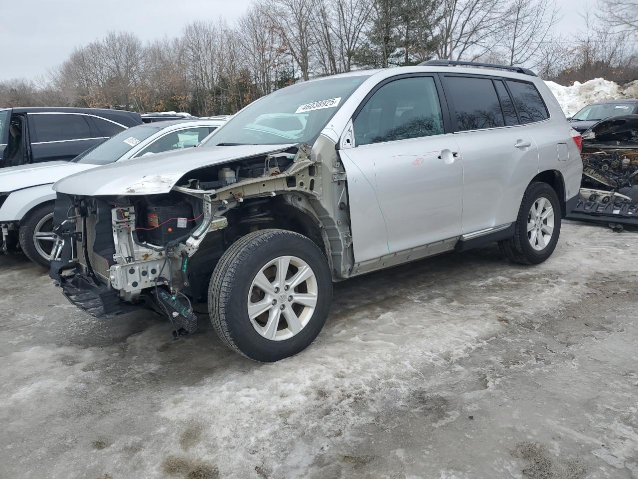 2013 Toyota Highlander - Image 1