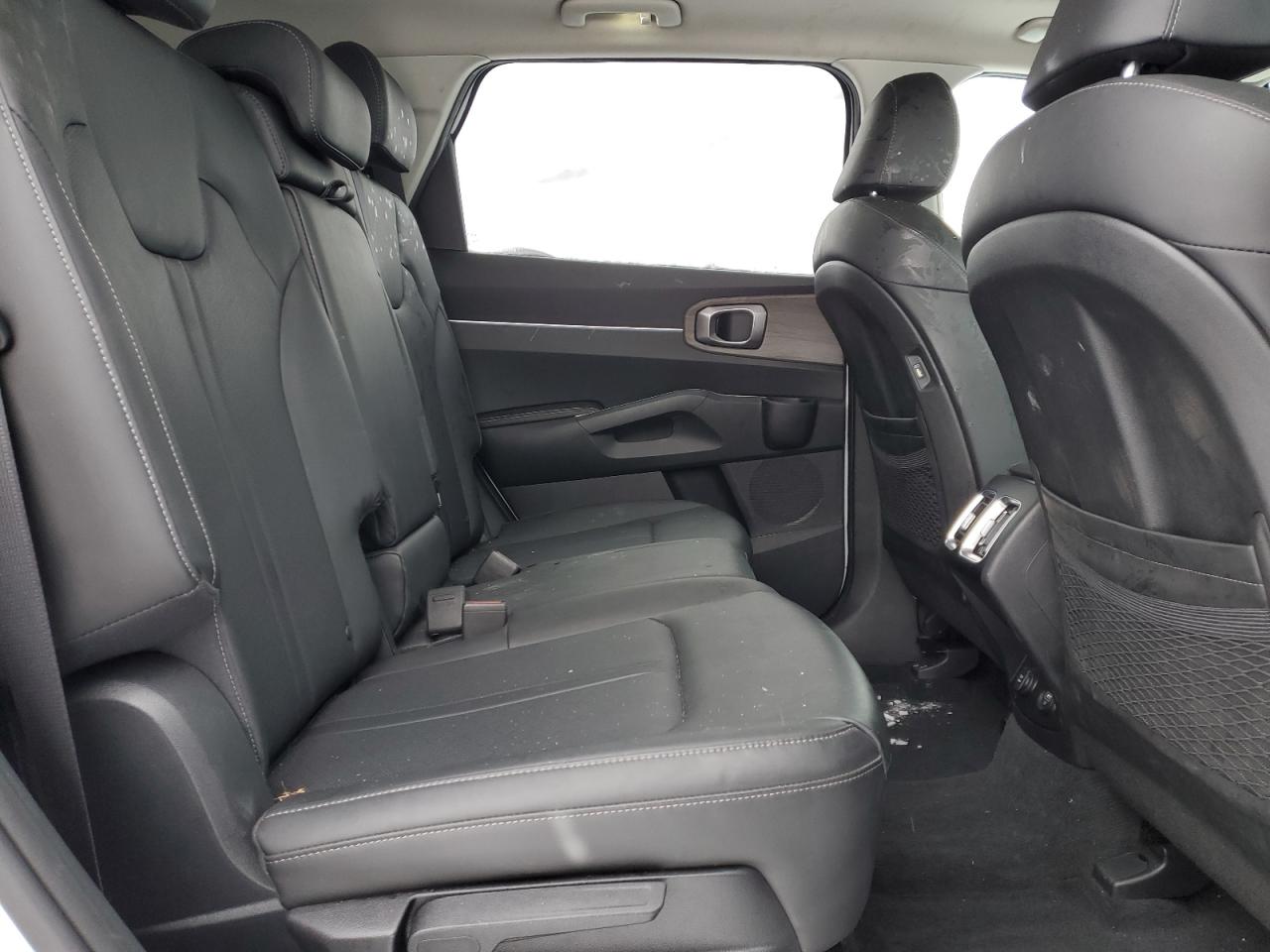2023 Kia Sorento - Image 11