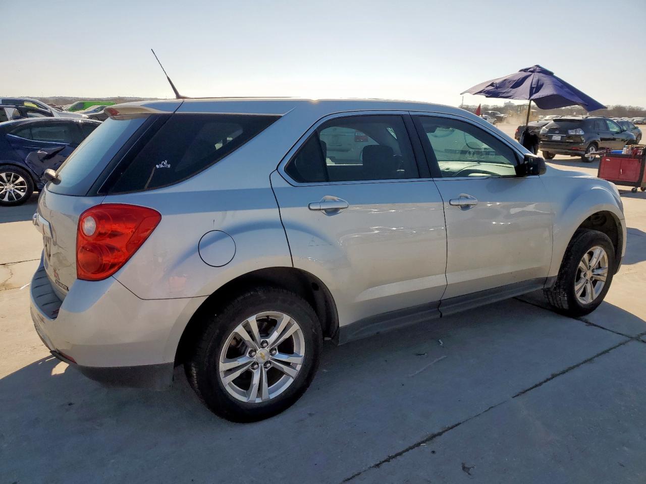 2011 Chevrolet Equinox - Image 3