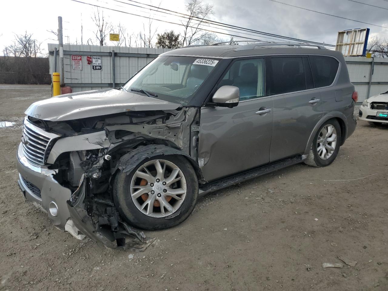 2014 Infiniti Qx80 for Sale in Walton, KY - Front End