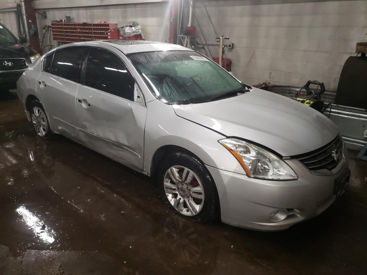 2011 Nissan Altima - Image 4