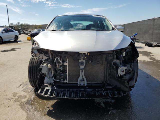  NISSAN SENTRA 2018 Серебристый