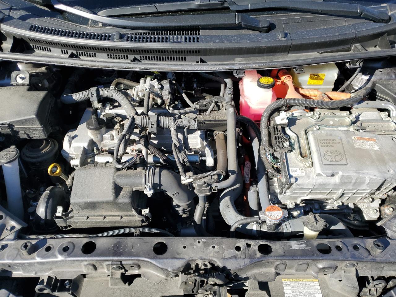 2015 Toyota Prius - Image 11