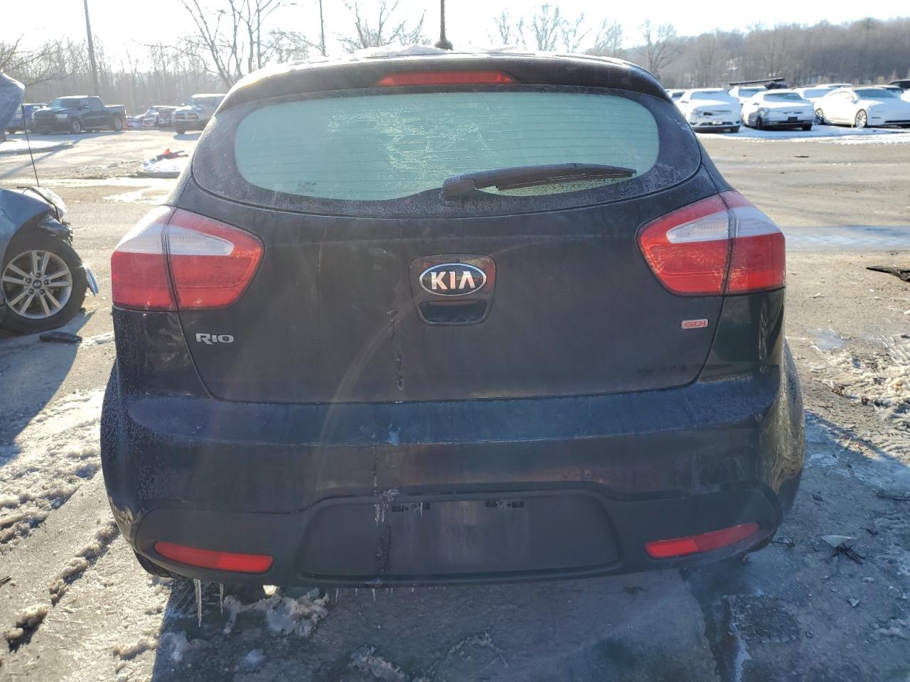 2015 Kia Rio - Image 6