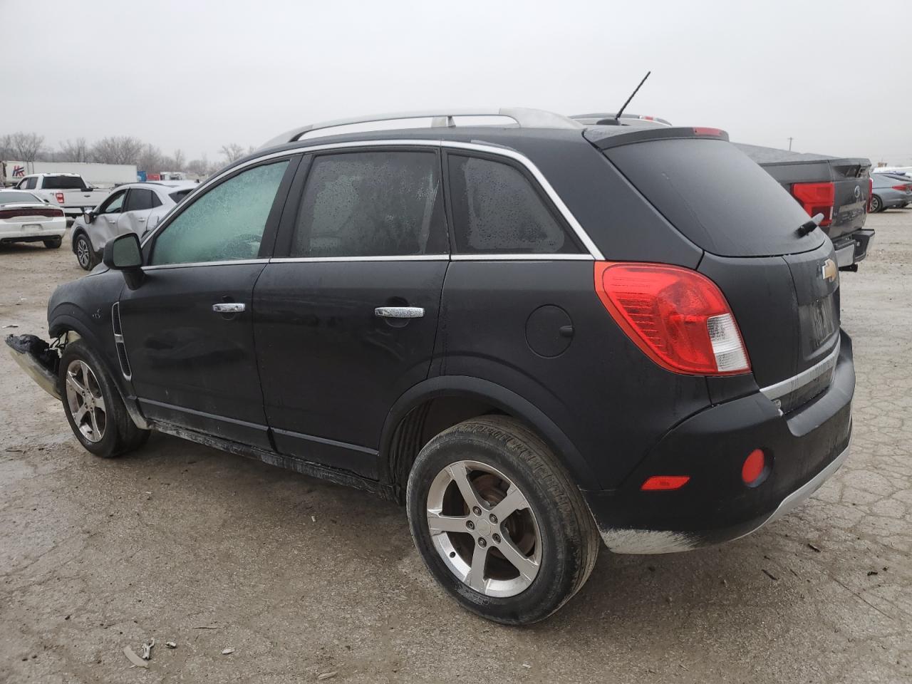 2014 Chevrolet Captiva - Image 2