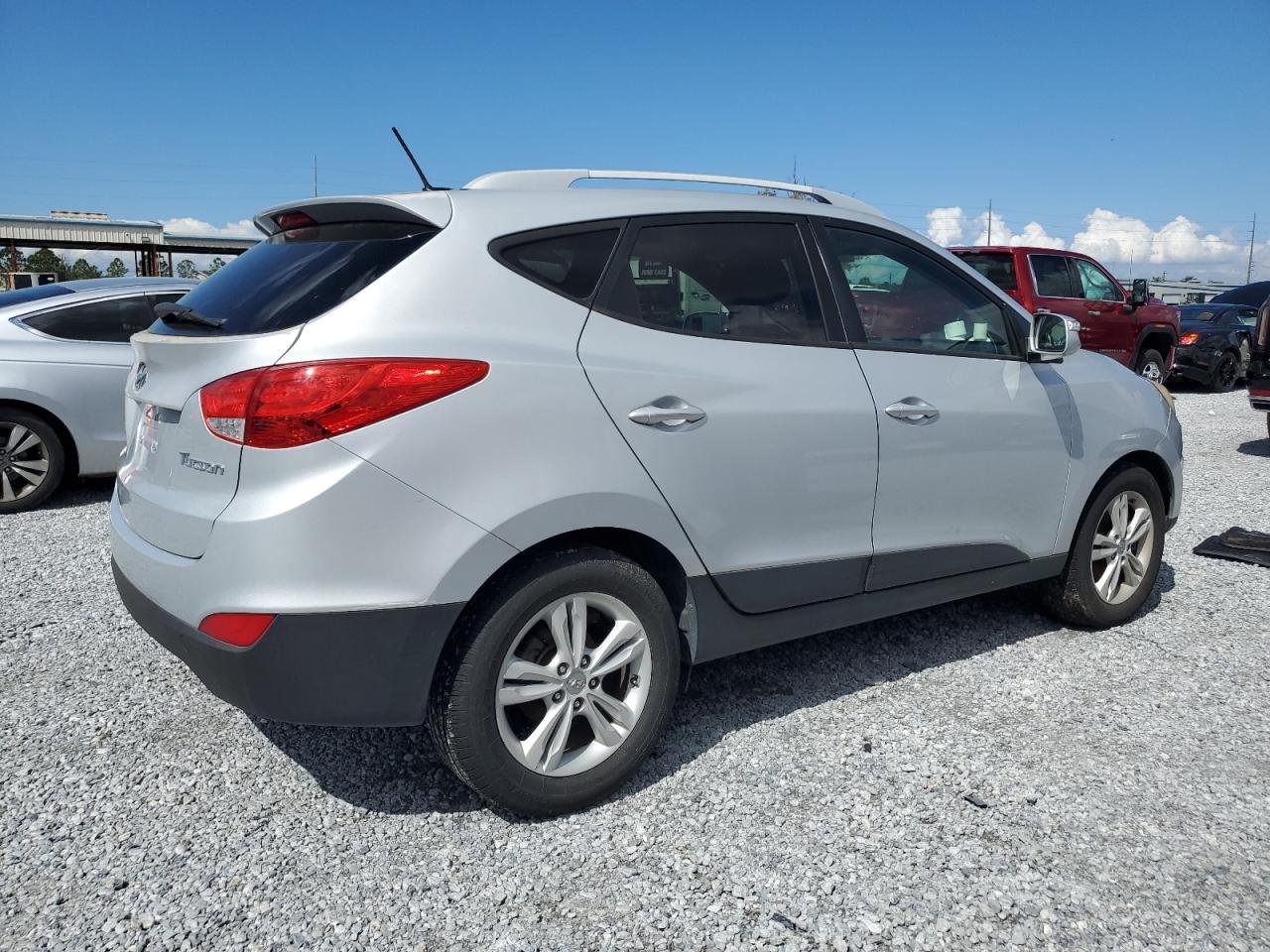 2012 Hyundai Tucson - Image 3