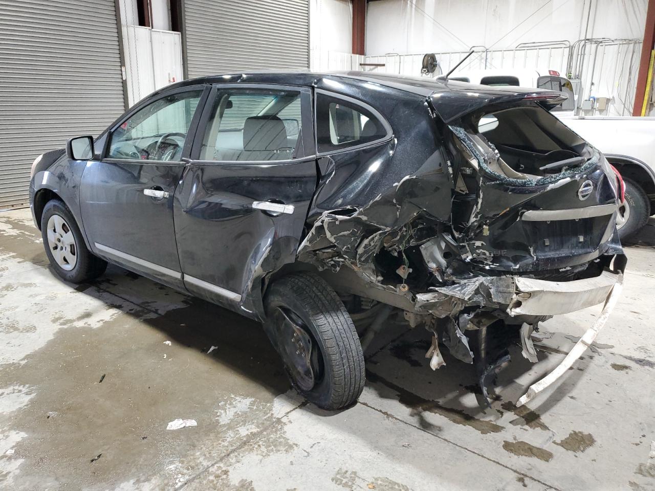 2013 Nissan Rogue - Image 2