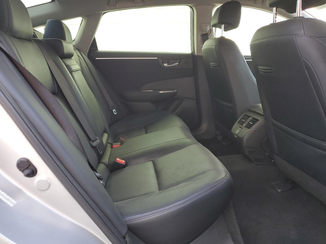 2018 Honda Clarity Touring VIN: JHMZC5F36JC001410 Lot: 88143465