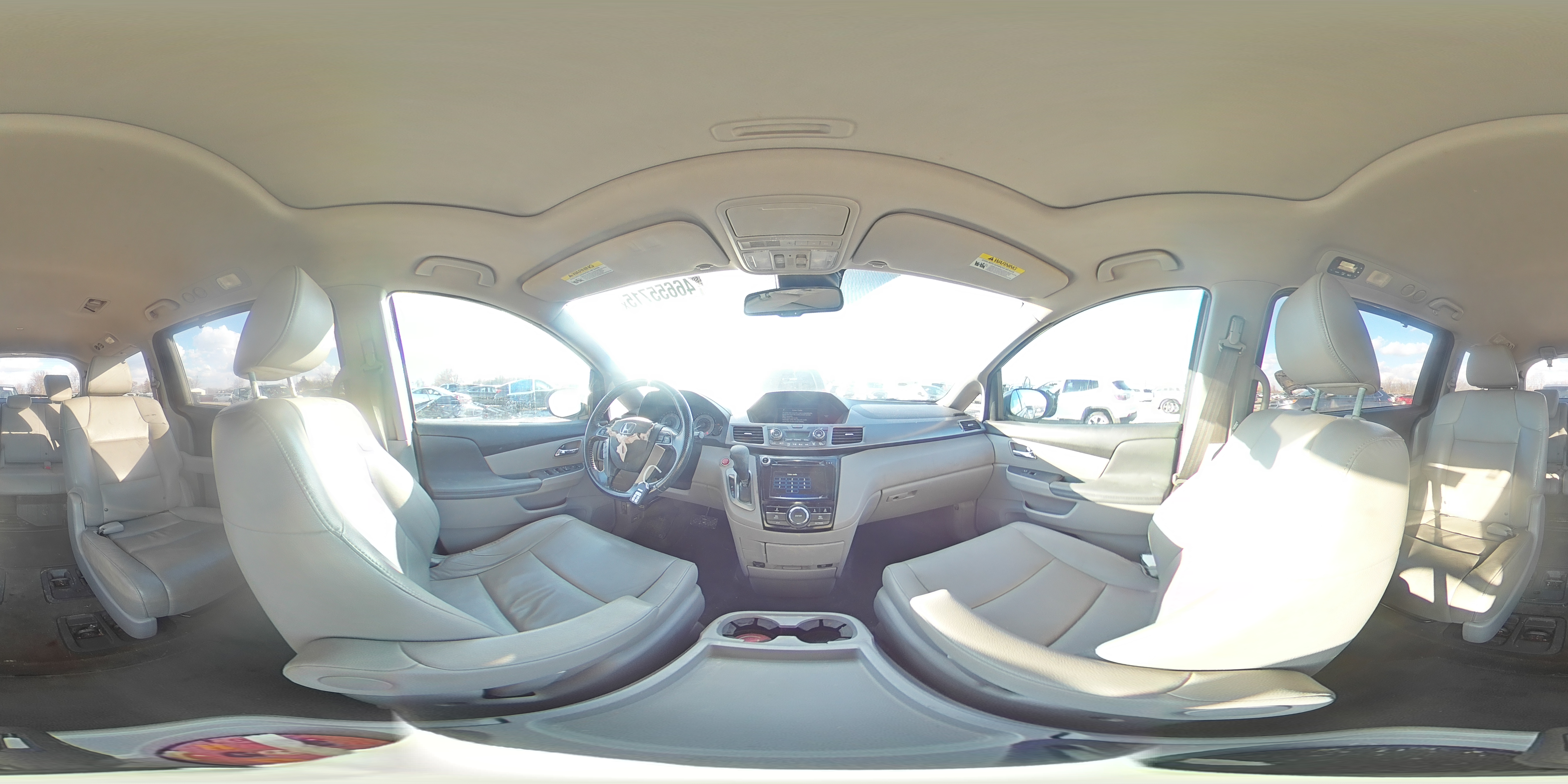 2015 Honda Odyssey - Image 13