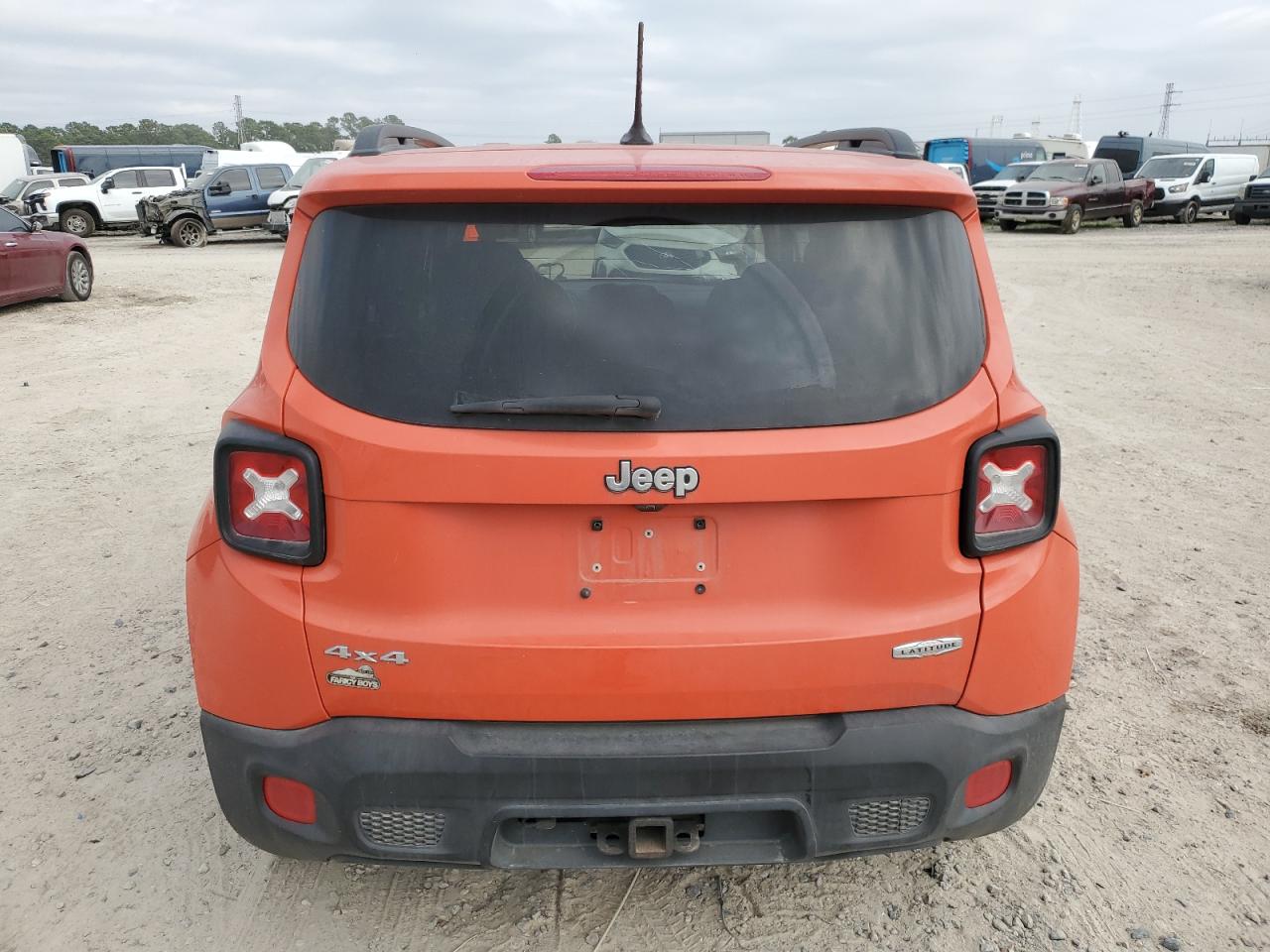 2016 Jeep Renegade - Image 6
