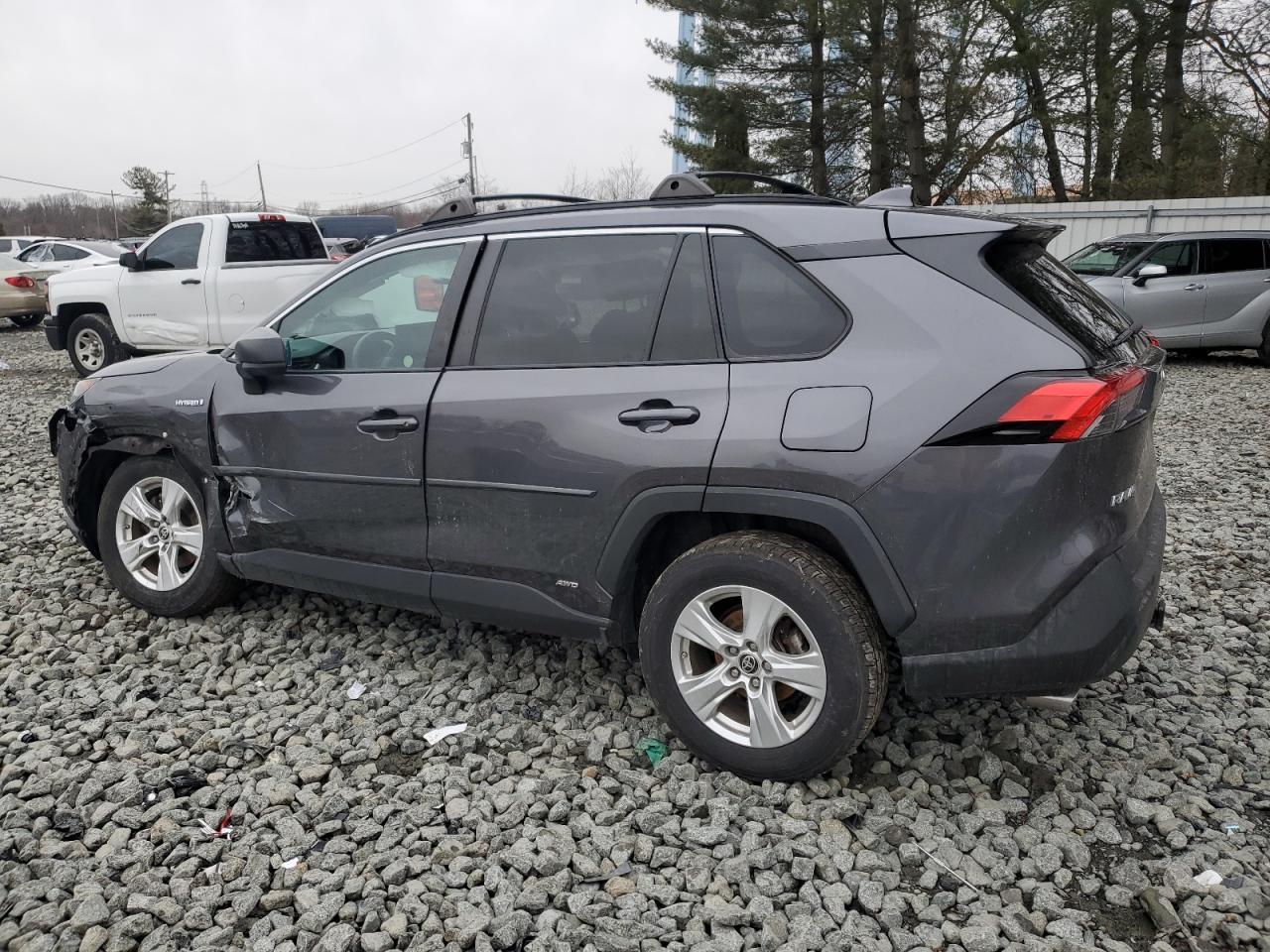 2021 Toyota RAV 4 - Image 2