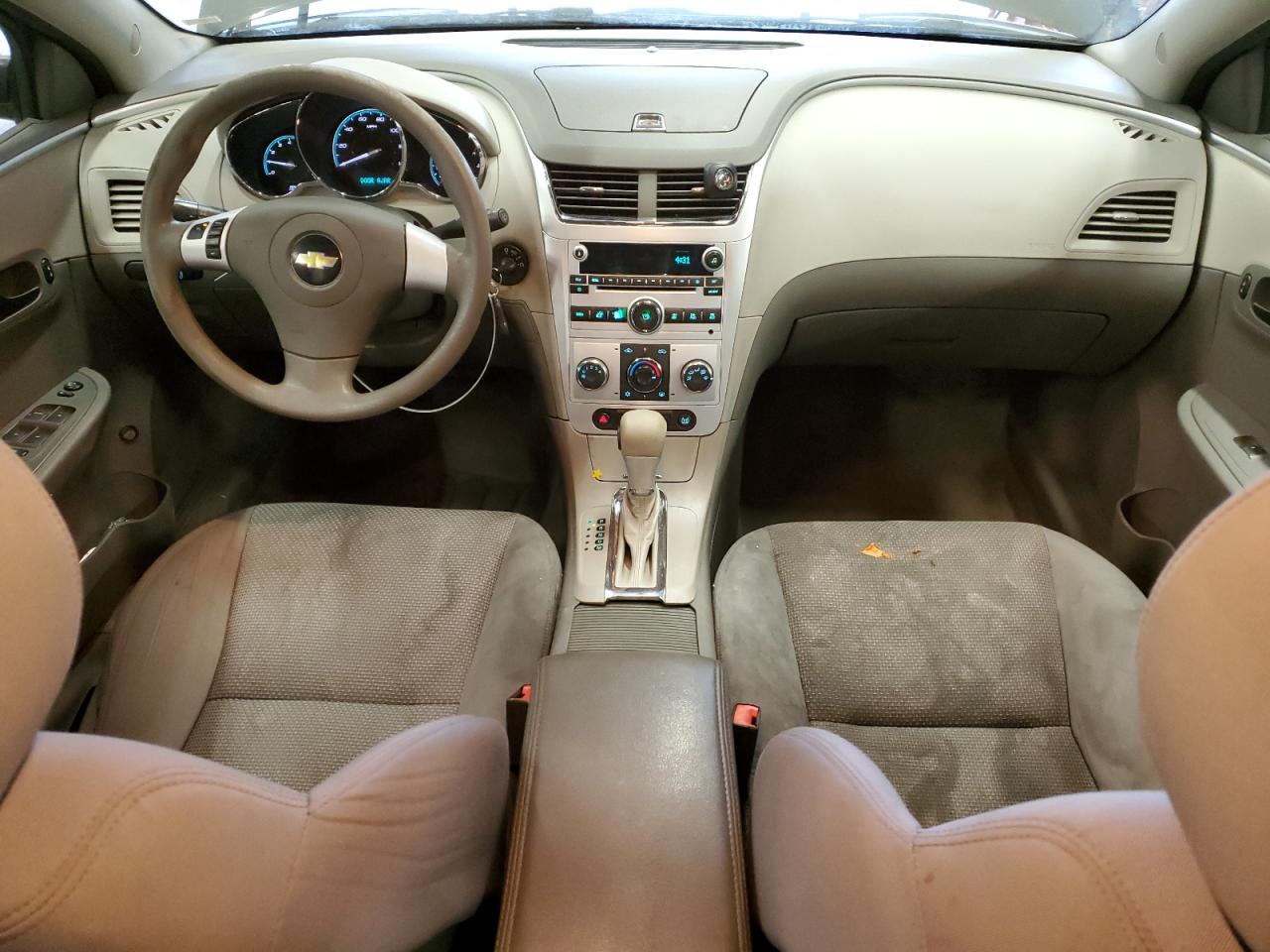 2011 Chevrolet Malibu - Image 8