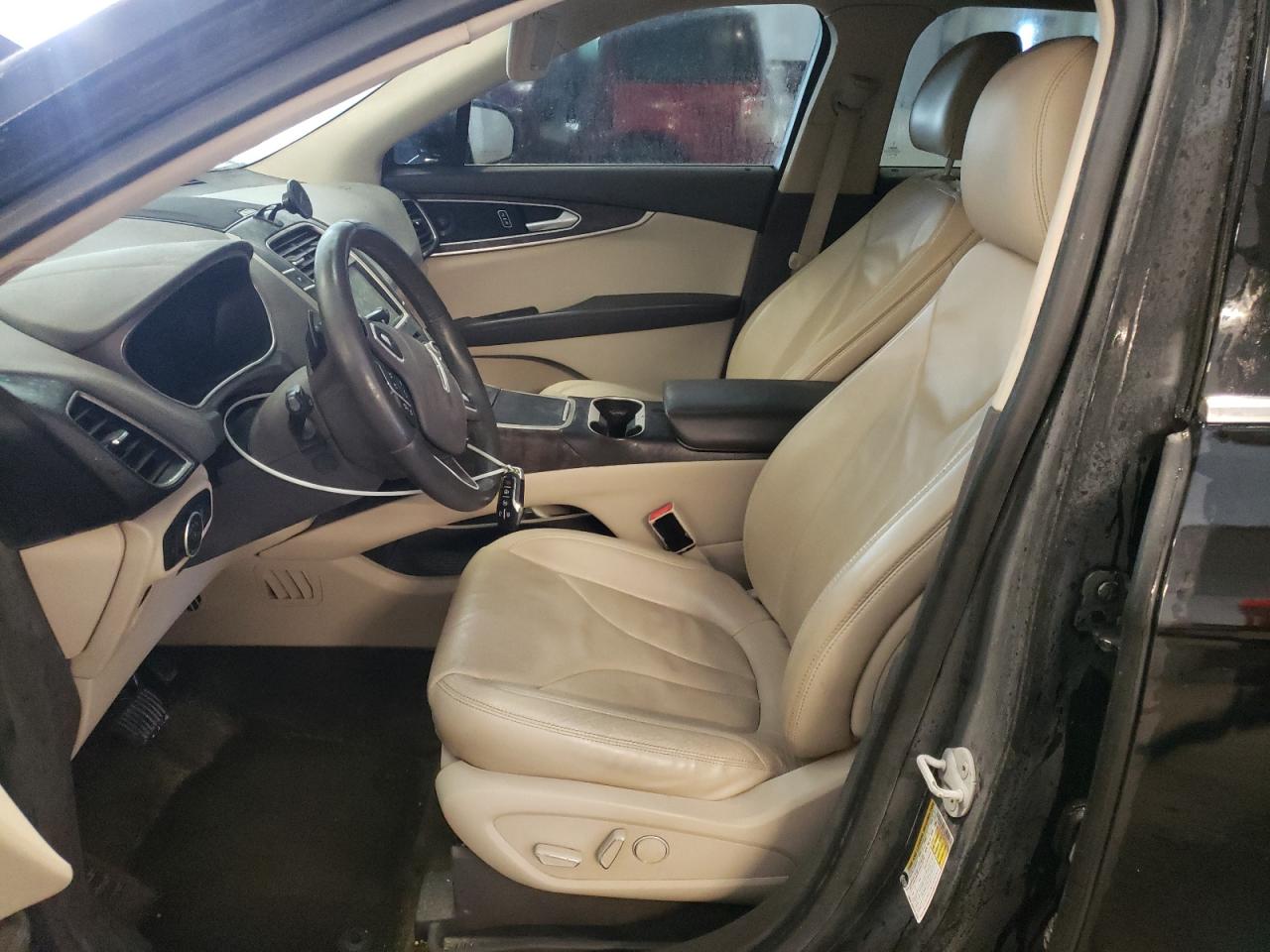 2016 Lincoln MKX - Image 7