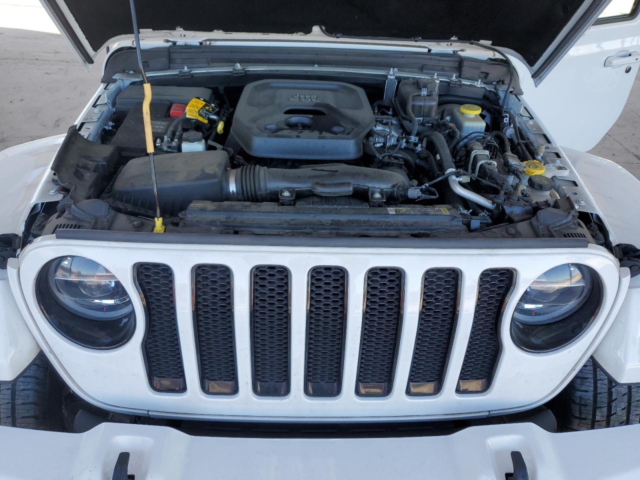 2021 Jeep Wrangler - Image 12