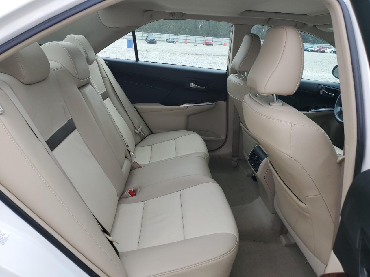 2013 Toyota Camry - Image 10