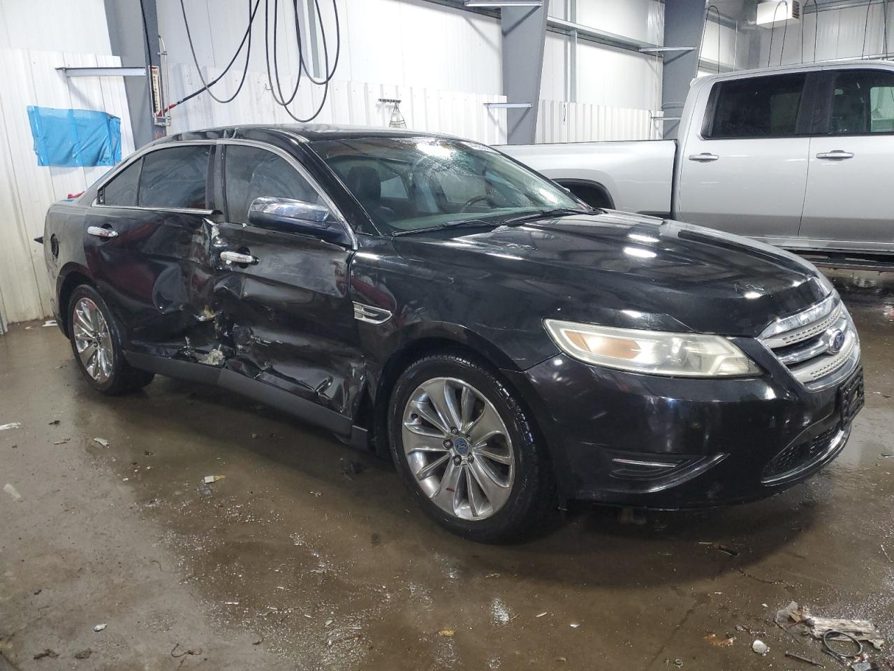 2011 Ford Taurus - Image 4