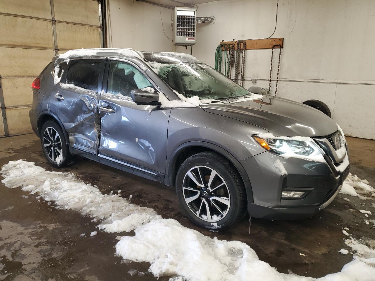 2017 Nissan Rogue - Image 4