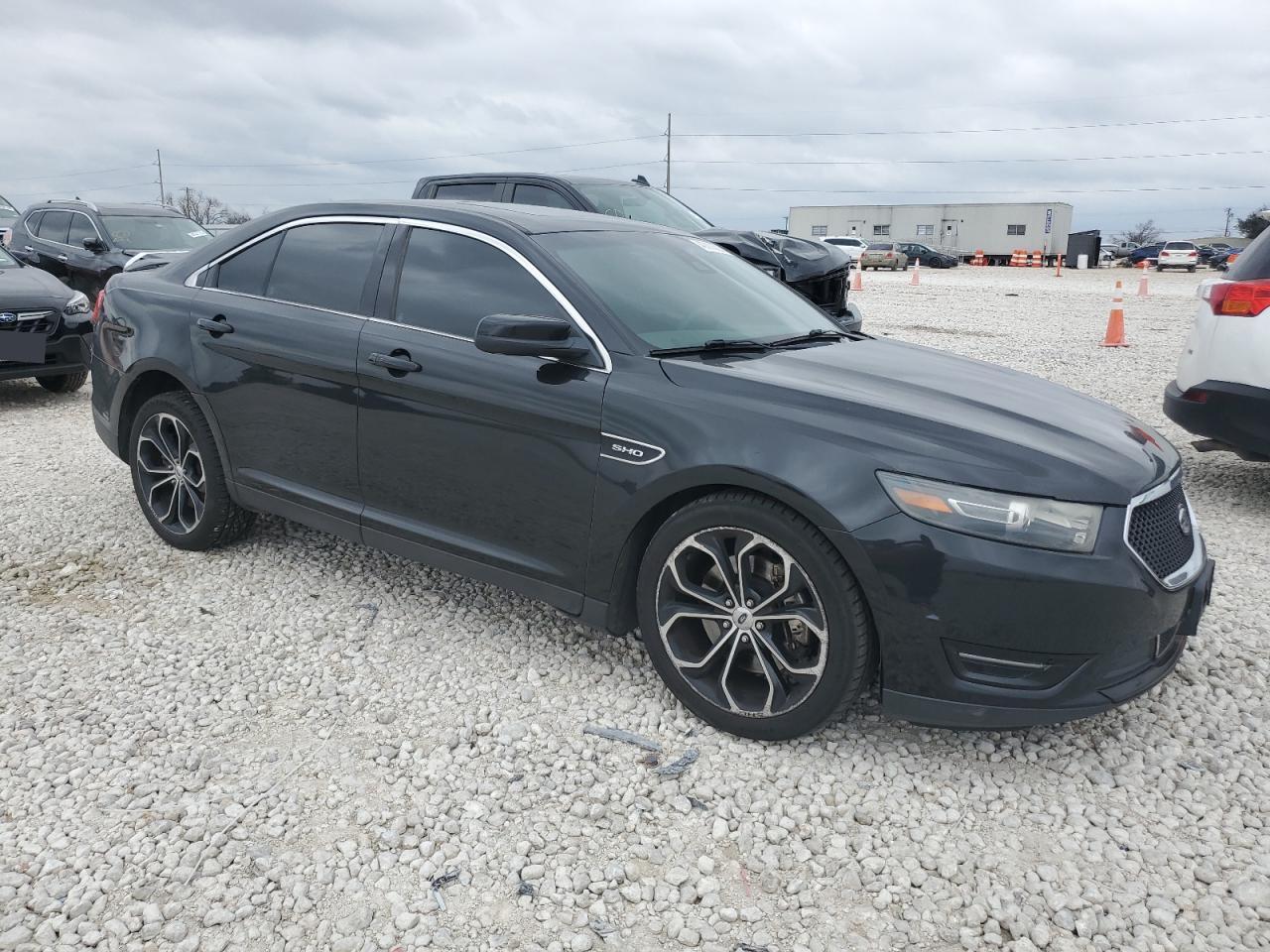 2013 Ford Taurus - Image 4