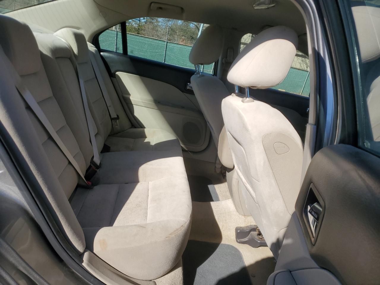 2009 Ford Fusion - Image 10