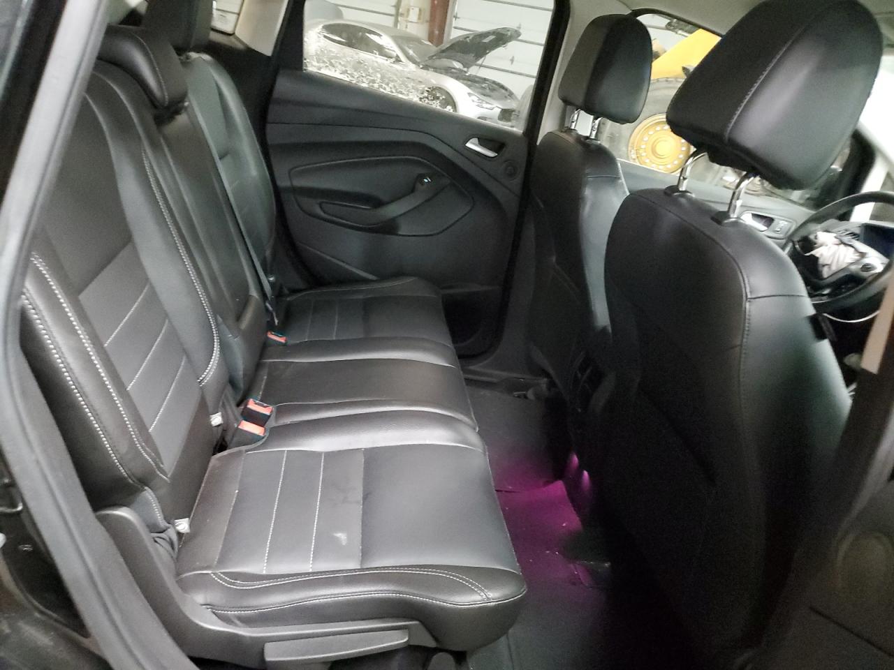 2015 Ford C-MAX - Image 10