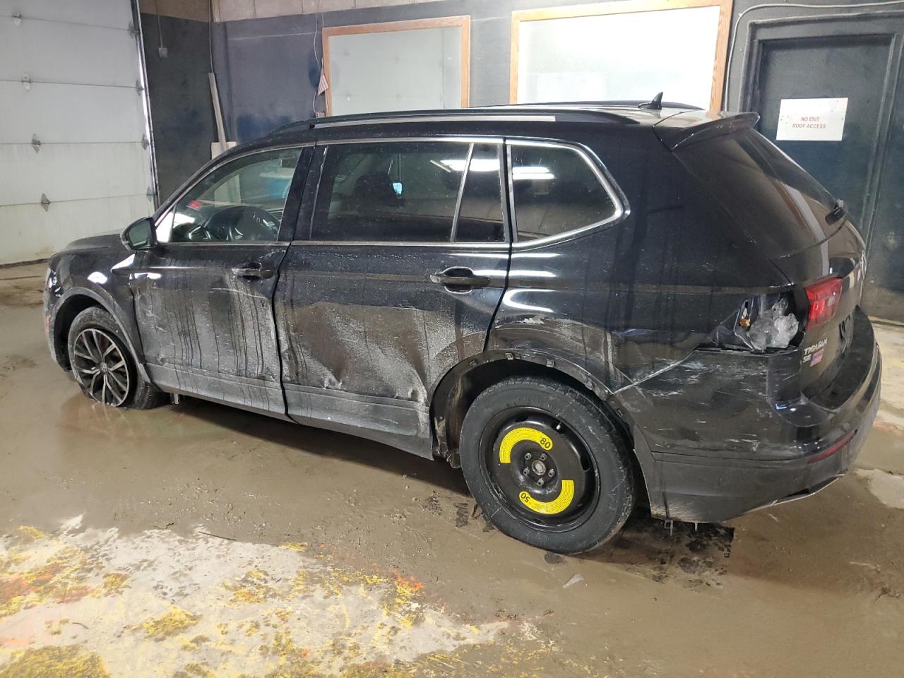 2019 Volkswagen Tiguan - Image 2